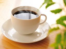 熱い飲み物にがんリスクの可能性、コーヒーにはなし 国連機関