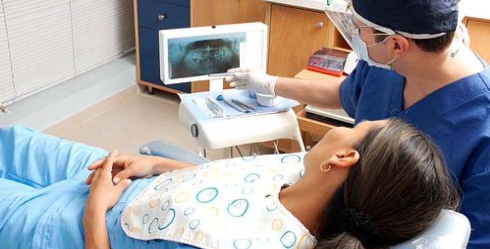 「がん治療と歯科」 並行治療の適否を検討